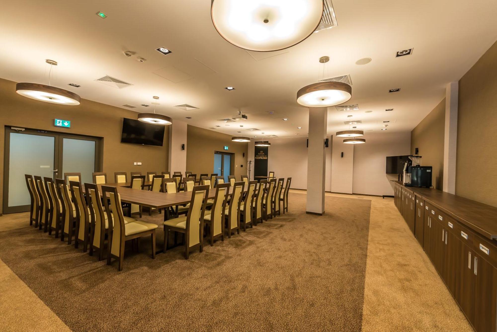 Apart Hotel 12 Rzeszów Eksteriør billede