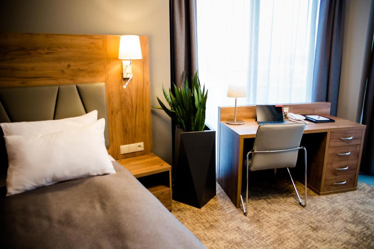 Apart Hotel 12 Rzeszów Eksteriør billede