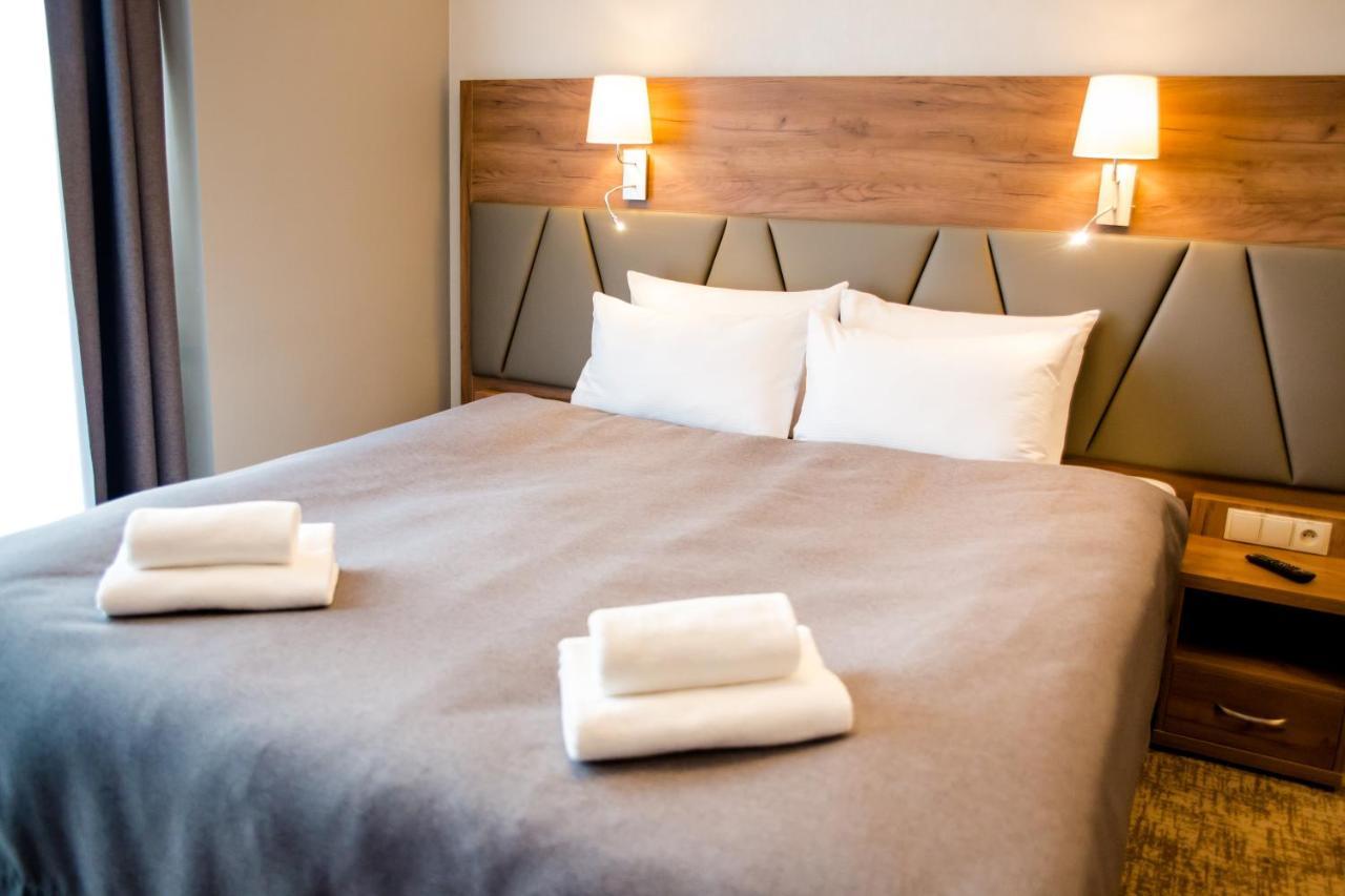 Apart Hotel 12 Rzeszów Eksteriør billede
