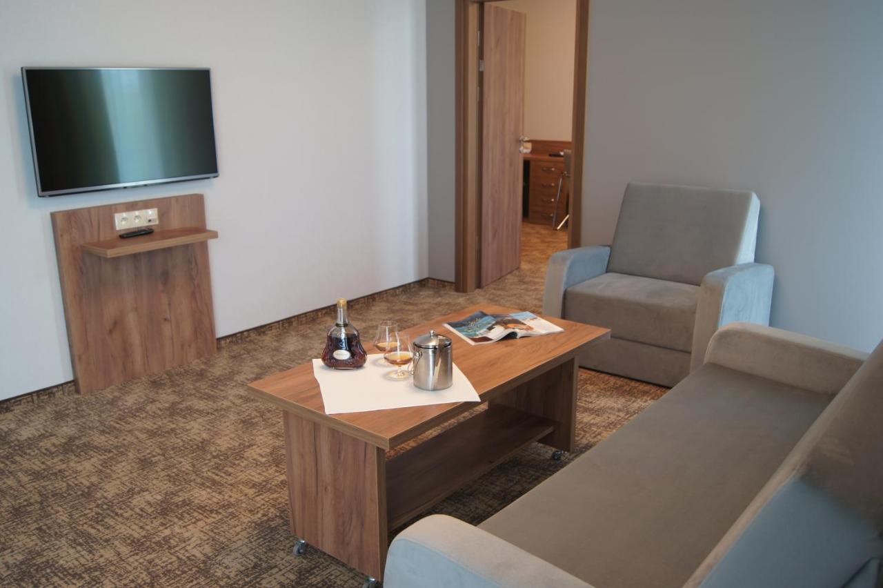 Apart Hotel 12 Rzeszów Eksteriør billede
